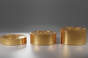 如何利用市场数据分析黄金的买入和卖出信号？