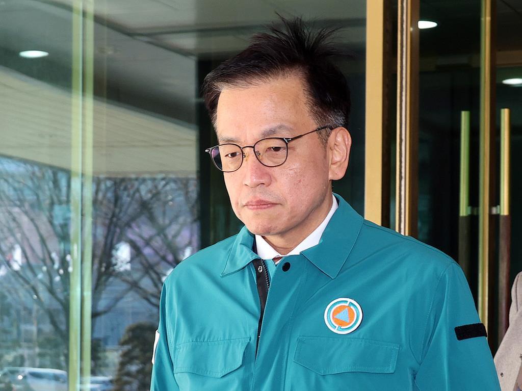 仅2人获救 韩客机失事前6分钟详情公布 幸存者问:发生了什么?