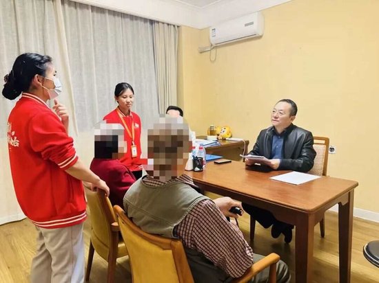 聚焦认知症照护前沿,远洋椿萱茂受邀出席华南神经病学论坛