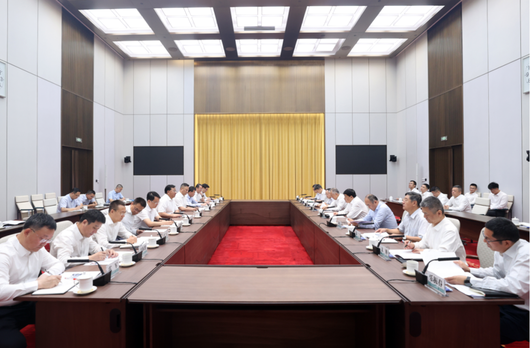 张智刚董事长与中国铁建董事长戴和根举行会谈