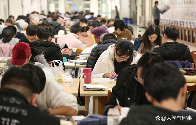 大学将来毕业后做什么工作(大学毕业后未来就业)