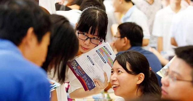 大学毕业后怎样读书(大学贷款毕业后多久还完)