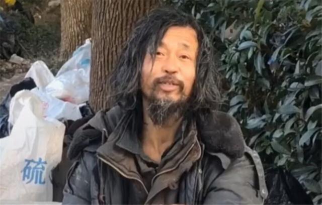 大学毕业后的流浪汉(大学毕业后的流浪汉叫什么)